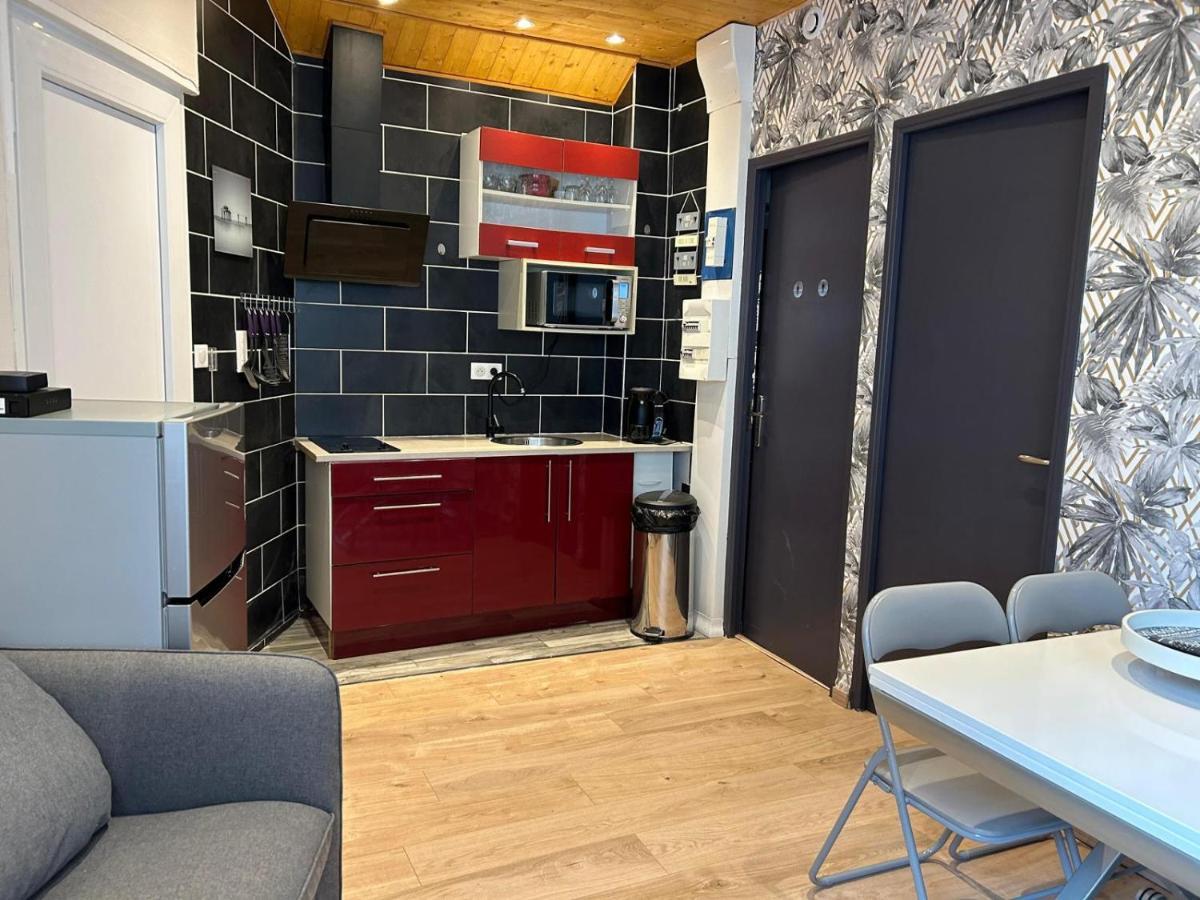 לורדה Appartement De Luxe En R/C Idealment Place En Hyper Centre מראה חיצוני תמונה