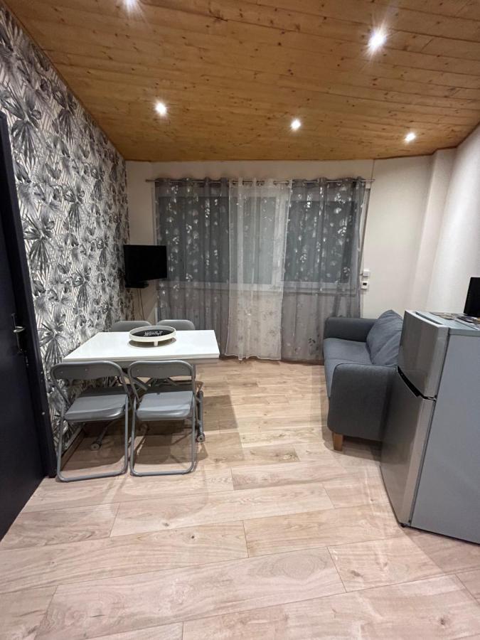 לורדה Appartement De Luxe En R/C Idealment Place En Hyper Centre מראה חיצוני תמונה